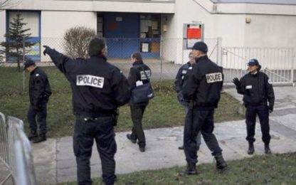 Francia, liberati i bambini presi in ostaggio
