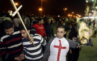 Strage di cristiani in Egitto: esplode la protesta copta