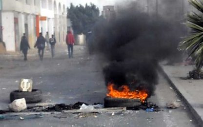 Tunisia, la Francia era pronta all'invio di lacrimogeni