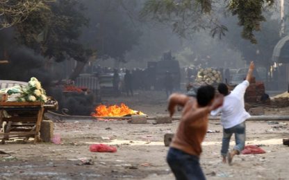 Egitto in rivolta. Mubarak: "Non lascio"