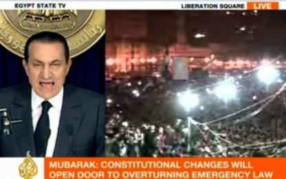 Mubarak non si dimette, la piazza si accende