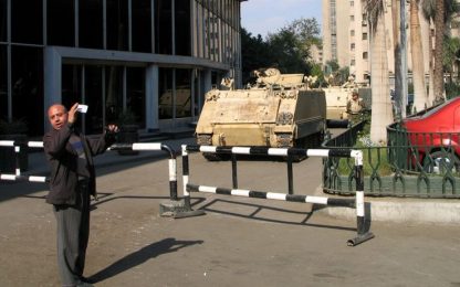 L'Egitto senza Mubarak prova a tornare alla normalità