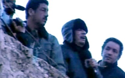Gheddafi non si arrende: "Sarà l'inferno per chi protesta"