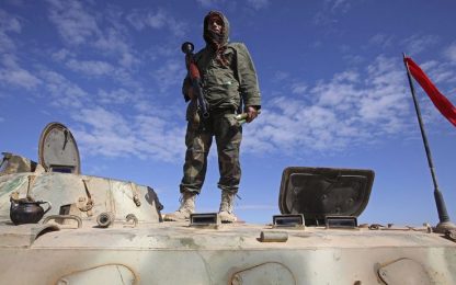 Libia, spari sui civili a Zawiya. "Un massacro"