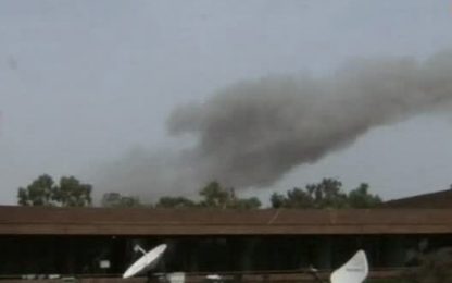 Libia, esplosioni a Tripoli. Fumo dal bunker di Gheddafi