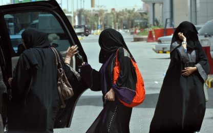 Sfida al divieto, è il giorno delle donne saudite al volante