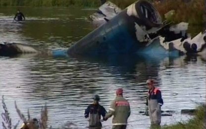 Russia, tragedia aerea. Decine di vittime. IL VIDEO