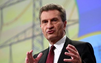 Oettinger: "L'Italia governata in modo miserabile"