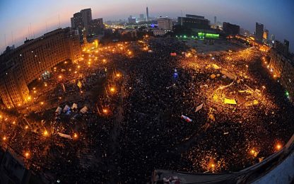 Egitto, tensione in piazza. I militari: presto nuovo governo