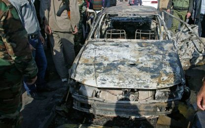 Siria, esplodono due autobomba a Damasco: almeno 27 morti
