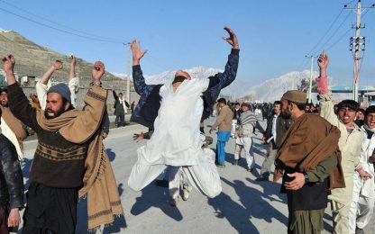 Afghanistan: proteste per il rogo del Corano, 12 morti