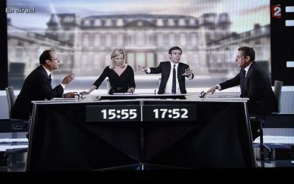 Francia, Sarkozy-Hollande: duello tv tra cifre e nervi tesi