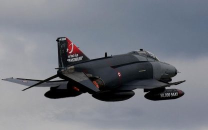 Aereo abbattuto, alta tensione tra Siria e Turchia