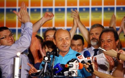 Romania, fallisce il referendum per destituire Basescu