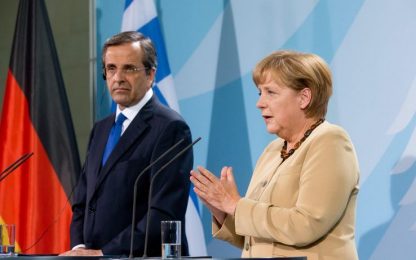 Merkel: "Voglio che la Grecia resti nell'Euro"