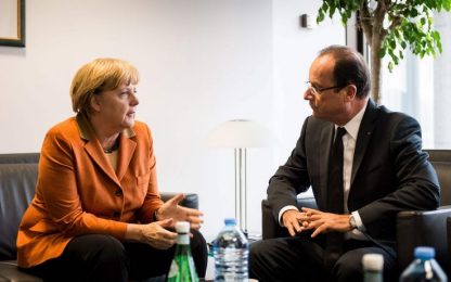 Merkel: "Per la crisi Ue nuovo fondo ricavato da Tobin Tax"