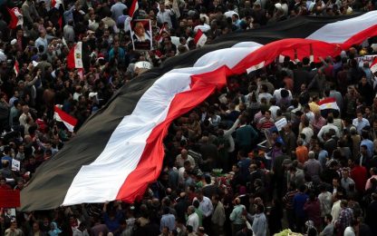 Egitto, Morsi estende poteri dell'esercito fino a referendum