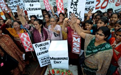 India: due adolescenti impiccate dopo stupro di gruppo