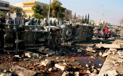 Siria: attentato all'università di Aleppo, decine di morti