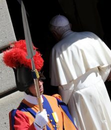 Dimissioni Ratzinger, nodi da sciogliere prima del Conclave