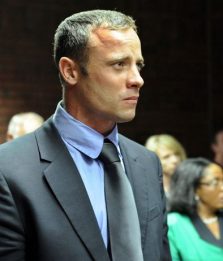 Pistorius rischia l'ergastolo, il pm: "Omicidio premeditato"
