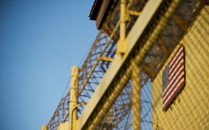 Usa, scontri tra agenti e detenuti nel carcere di Guantanamo