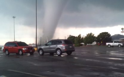 Il tornado in Oklahoma: i video pubblicati in rete