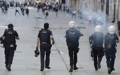 Istanbul, nuove cariche della polizia contro i manifestanti