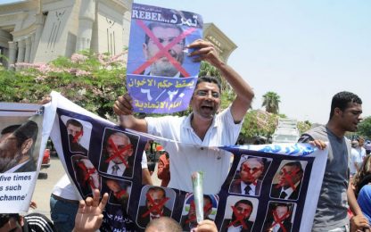 Egitto, inizia il dopo Morsi: Mansour giura