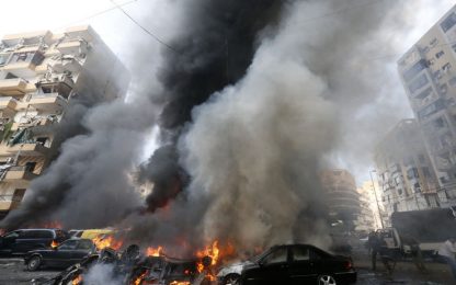 Libano, esplode autobomba a Beirut