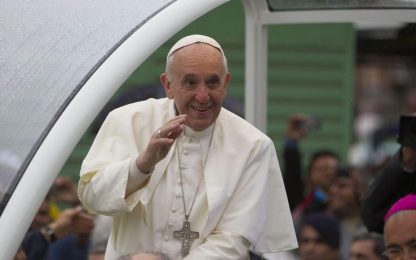 Il Papa visita la favela di Varginha: "Basta diseguaglianze"