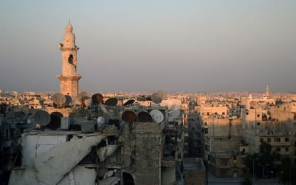 Siria, parroco di Aleppo denuncia: "Ancora combattimenti"