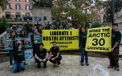 Russia, resta in carcere l'attivista italiano di Greenpeace