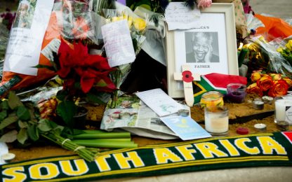 Addio Nelson Mandela, simbolo della lotta anti-apartheid