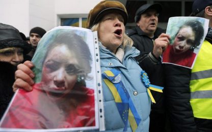 Ucraina, la giornalista aggredita a Natale: elezioni subito