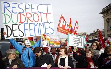 Spagna, migliaia in piazza per difendere diritto ad aborto