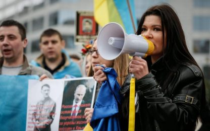 Ucraina, da Ue e Usa sanzioni contro Russia