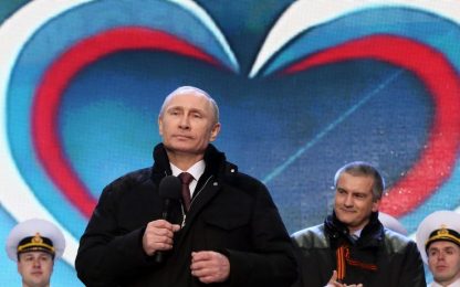 Putin: Crimea da sempre russa. Francia: Mosca sospesa da G8