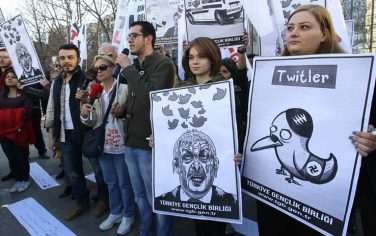 twitter_blocco_proteste_istanbul_turchia_getty