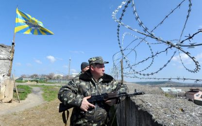 Crimea, milizie russe assaltano la base di Belbek