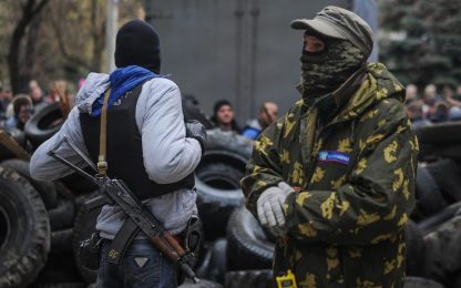 Ucraina, il governo: "Operazione antiterrorismo a Sloviansk"