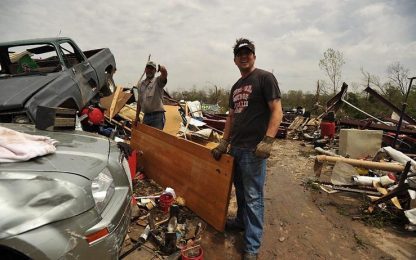Tornado negli Usa, sale il bilancio delle di vittime. VIDEO