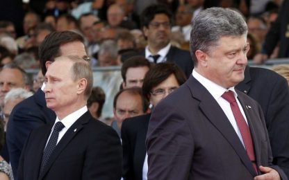 Poroshenko giura e sfida Putin: "Crimea resterà ucraina"