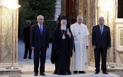 Preghiera per il Medio Oriente, il Papa: "Mai più guerra"