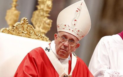 Papa Francesco: "Difficile rimanere onesti in politica"