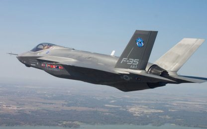 Usa, il Pentagono: "Gli F35 restino a terra"
