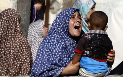 Ancora raid su Gaza, altri bambini tra le vittime