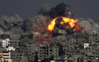 Gaza, ancora raid e razzi. L’Onu: più di 200 bambini uccisi
