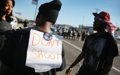 Giovane ucciso, Obama: da polizia uso eccessivo della forza