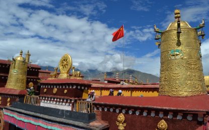 Tibet: sul tetto del mondo, tra repressione e progresso